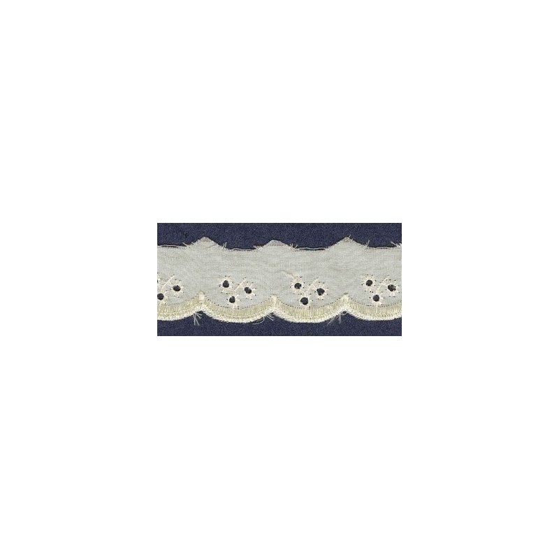 Broderie anglaise ivoire